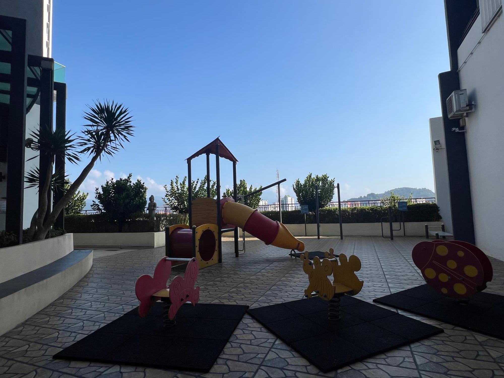 Majestic Cozy With Baby Cot -6 Pax- Free Parking By Aftertea * Ipoh
